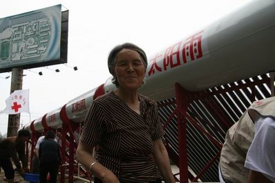 太陽雨太陽能熱水器及時進駐災區，給當地人民的生活帶來了很大便利