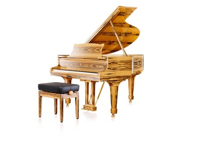 象牙黑檀鋼琴，目前全球僅此一臺  型號：O-180