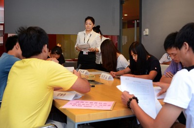 現場實戰模擬面試助力應對最難就業季