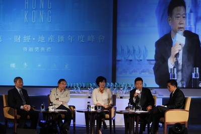 嘉凱城集團董事、副總裁李懷彬先生在第一財經地產匯年度峰會上表示，新型城鎮化的核心就是集聚